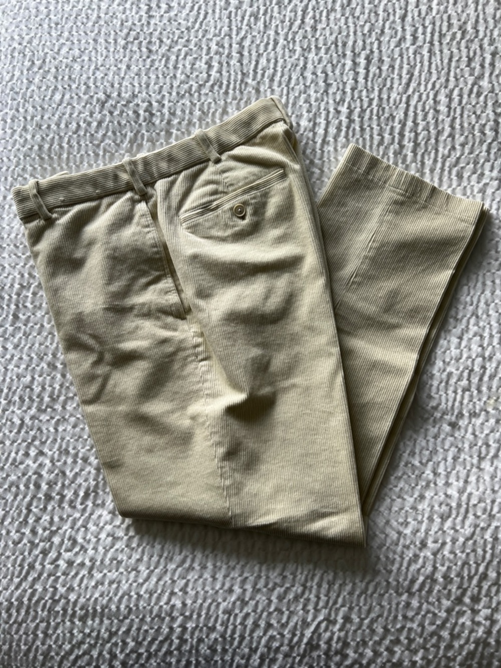 Uniqlo Men's Corduroy Trousers in Light Beige
